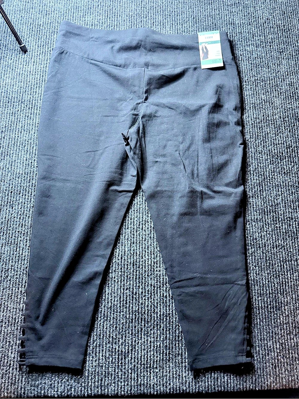 Terra & Sky Plus Size 1X Black High Rise Capri Ladder Leggings NWT 16W-18W